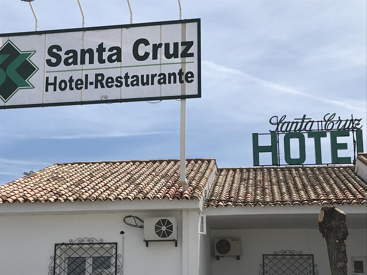 Hotel Restaurante Santa Cruz Santa Cruz De Mudela Exterior photo